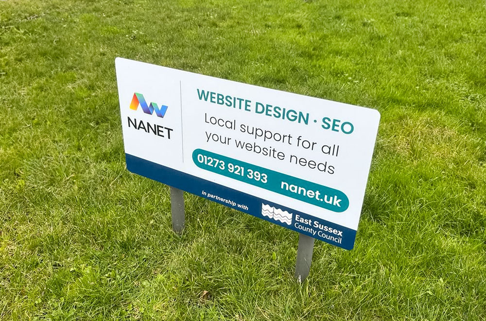 Roundabout banner with our info on, website design, seo, 01273921393